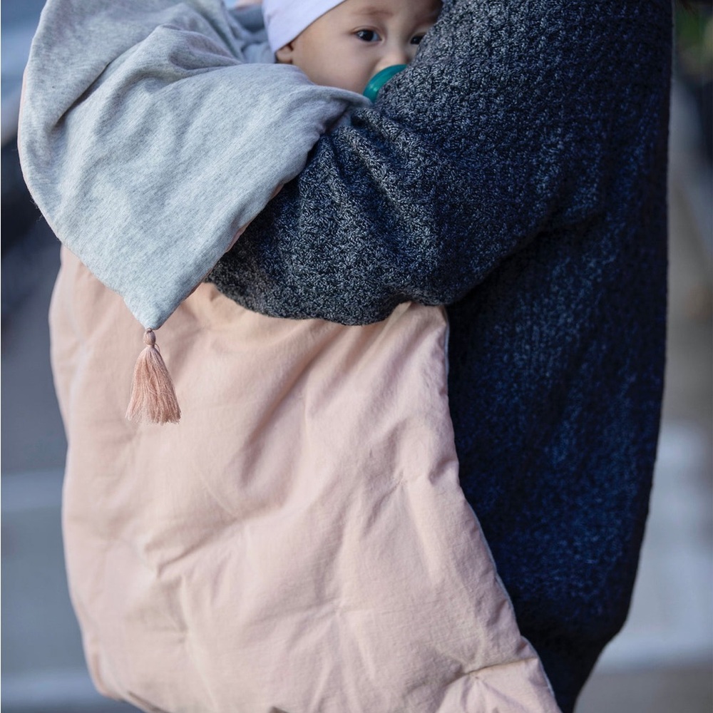 NWT 7AM Enfant SINI BLANKET - AIRY in color rose (cameo)